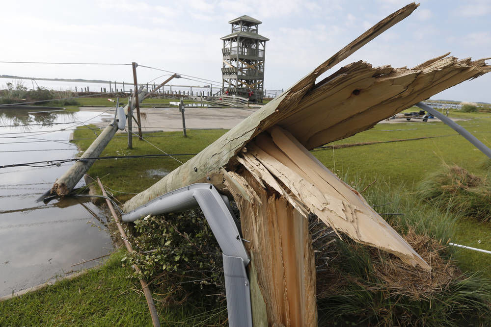 Dorian slams east Canada with hurricane-force winds